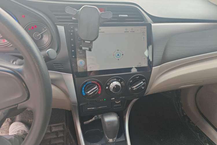 Used Honda Crider 2016 1.8L CVT Comfort Version Audio And AC Panel