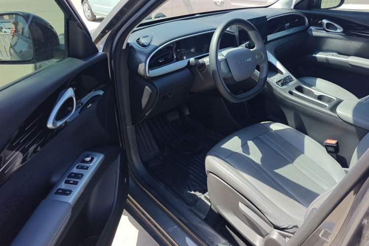 Used Geely Galaxy Geome 2025 310km Youth Edition Left Front Seat