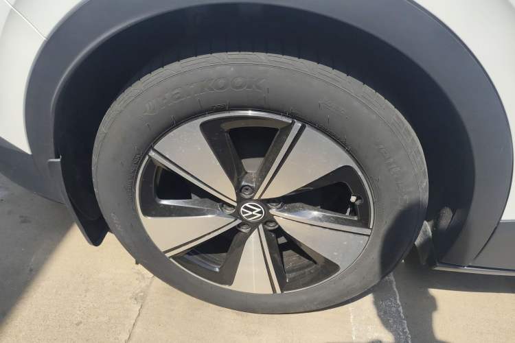 Used Volkswagen ID.4 X 2025 Smart Version Pure & Intelligent Enjoyment Edition Right Rear Wheel Hub