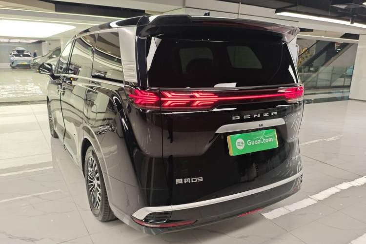 Used Denza D9 2022 DM-i 970 Four-Wheel Drive Flagship Model