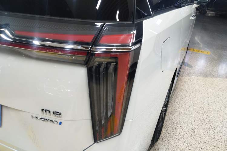 Used GAC Trumpchi M8 2024 Master Series Super Hybrid Edition Right Rear Taillight