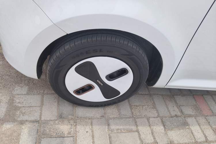 Used CHANGAN NEVO Lumin 2026 Model Treasure Edition 205km Beloved Beige Guoxuan
