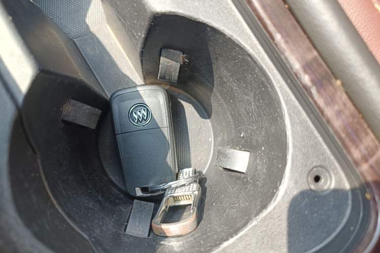 Used Buick LaCrosse 2014 2.0T SIDI Elite Tech Version Vehicle Key