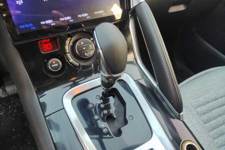 Used Peugeot 3008 2013 1.6THP Automatic Prestige Edition
