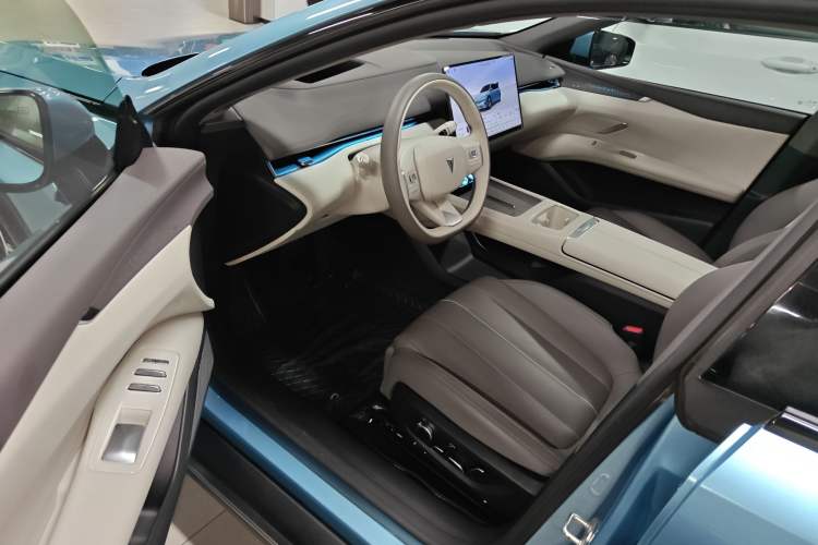 Used Deepal L07 2024 230Max Qiankun Intelligent Driving ADS SE Range-Extended Version Driver Seat