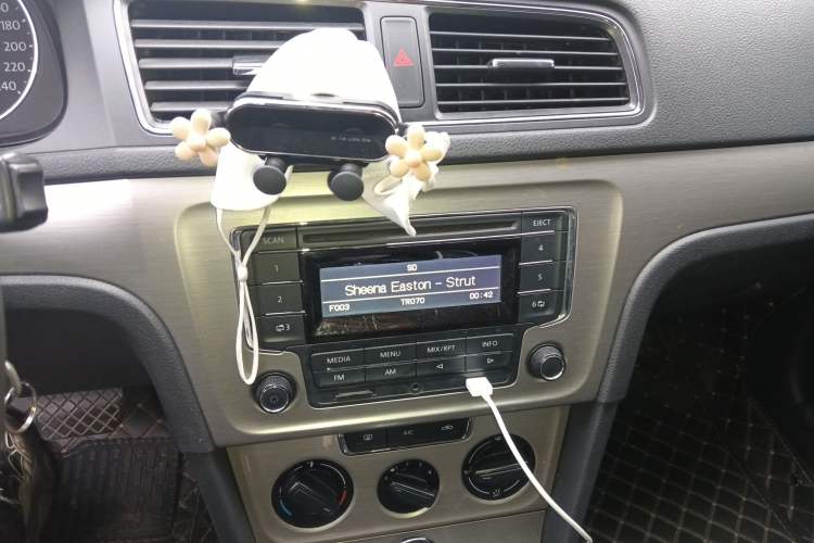 Used Volkswagen Lavida 2013 Revised Version 1.4 TSI DSG Comfort Edition
