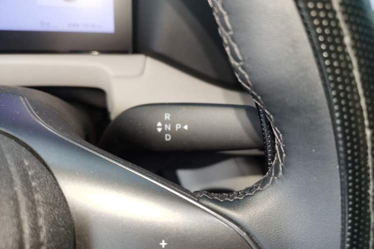 Used BYD Yuan UP 2025 Intelligent Driving Version 401 km Leading Edition Gear Lever