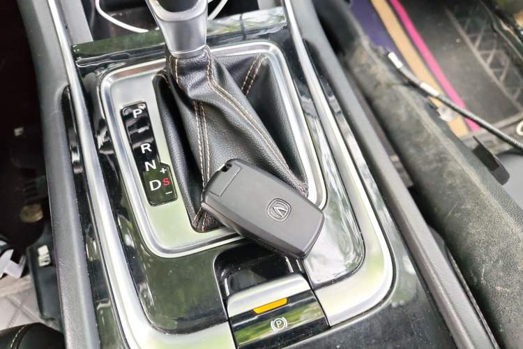 Used CHANGAN Eado 2019 High-Energy Edition 1.6L GDI Automatic Pioneer Model China VI Standard
