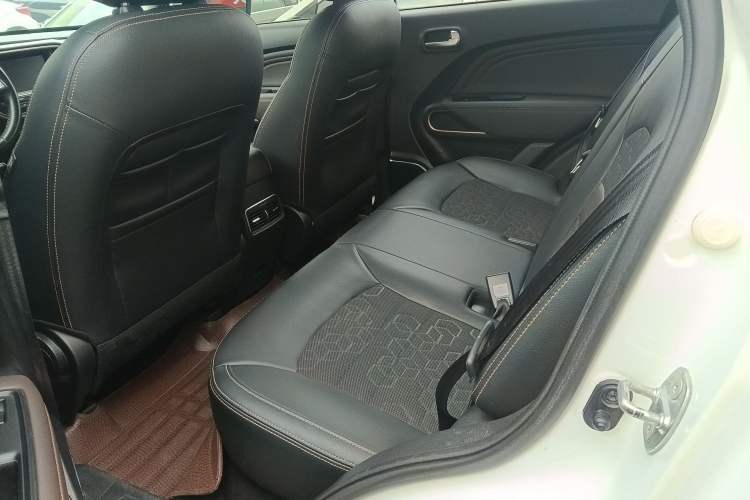 Used GAC Trumpchi GS3 2019 235T Automatic Elite Edition Left Rear Seat