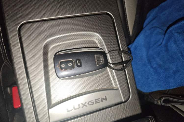 Used Luxgen U6 SUV 2014 2.0T ZhiZun Model