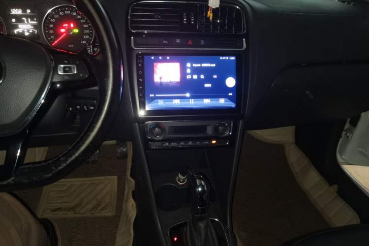 Used Volkswagen Polo 2014 1.6L Automatic Luxury Edition