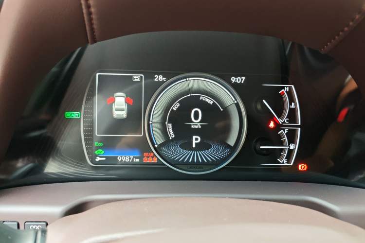 Used Lexus ES 2020 300h Premier Edition
