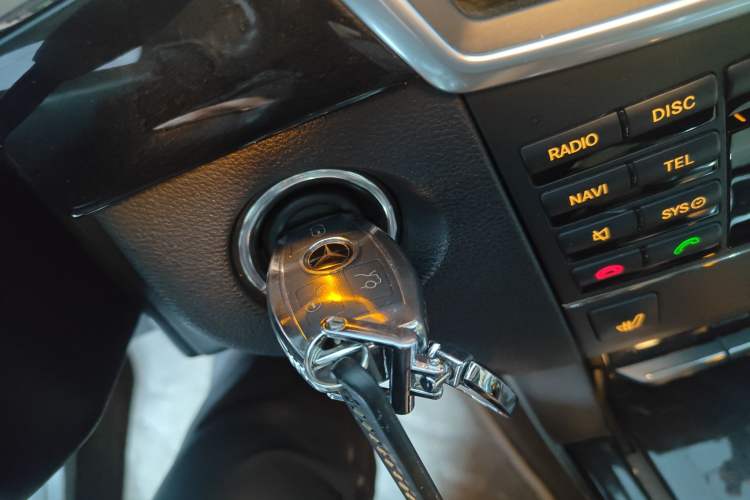 Used Mercedes-Benz E-Class 2009 E 300 Fashion Model
