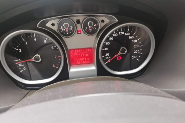 Used Ford Focus 2009 Sedan 1.8L Automatic Fashion Edition