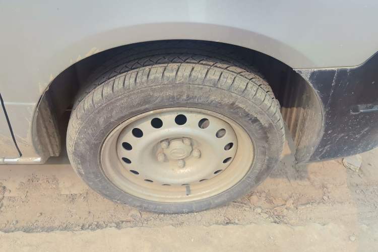 Used Dongfeng Shuaike 2011 1.5L Manual Standard 5-Seater China IV