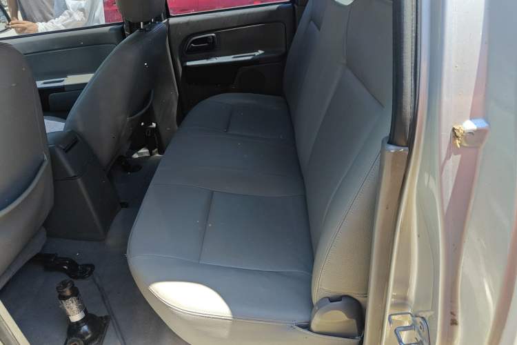 Used Great Wall Wingle 5 2011 2.2L Wealth Edition Two-Wheel Drive Big Double-Cab GW491QE
