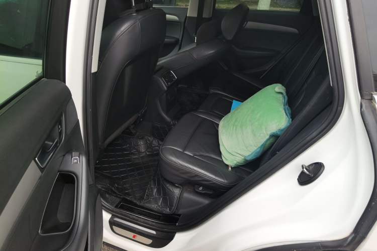 Used Audi Q5 2017 Plus 40 TFSI Ambition Model Left Rear Seat