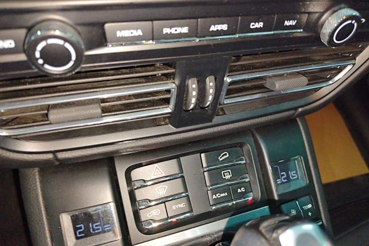 Used Porsche Macan 2021 Macan 2.0T