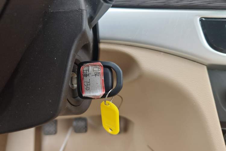 Used Wuling 730 2020 Commercial Vehicle 1.5L Manual Value Edition 7 Seats
