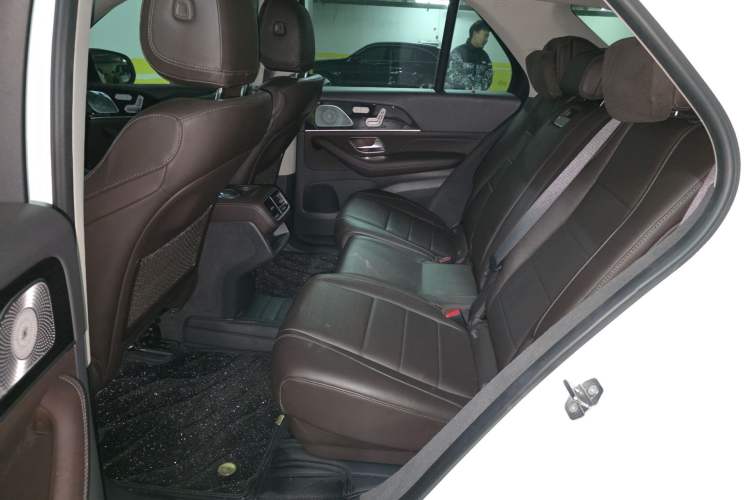 Used Mercedes-Benz GLE 2020 Restyled GLE 350 4MATIC Fashion Edition Special Version Left Rear Seat