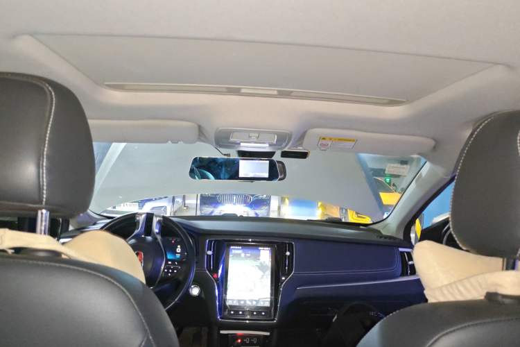 Used Roewe i6 New Energy 2017 45T Hybrid Connective Smart Luxury Edition