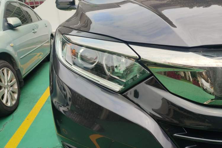 Used Honda Vezel 2020 1.5L CVT Pioneer Edition Right Front Headlight