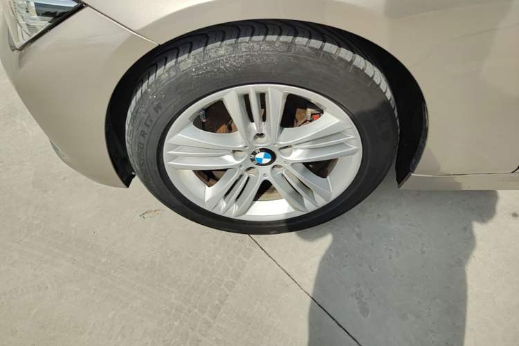 Used BMW 3 Series 2017 320Li Fashion Model Left Front Wheel Hub