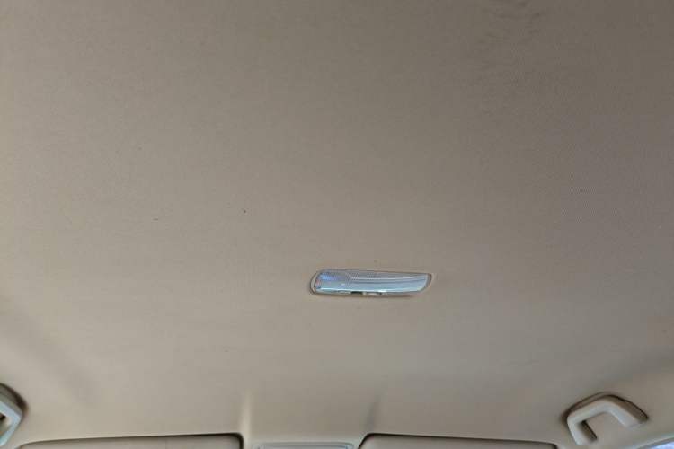 Used Honda CR-V 2010 2.0L manual two-wheel drive urban version
