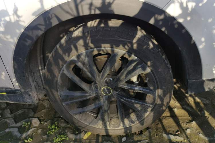 Used Roewe RX5 New Energy 2021 ePLUS National Trend Ronglin Luxury Edition Right Front Wheel Hub