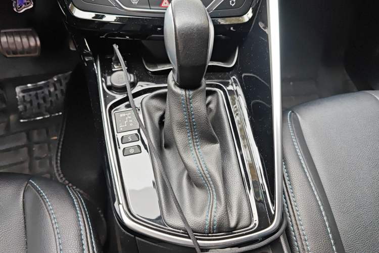 Used Peugeot 308 2018 1.6L Automatic Luxury Edition