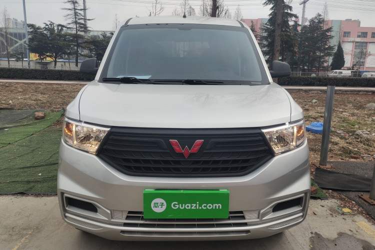 Used Wuling Hongguang V 2019 1.5L Base Version China VI LAR