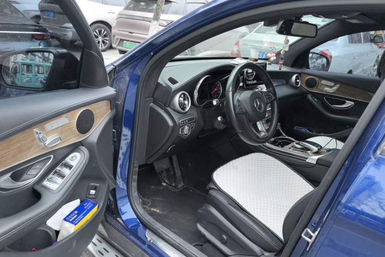 Used Mercedes-Benz GLC Coupe 2017 GLC 260 4MATIC Coupe SUV
