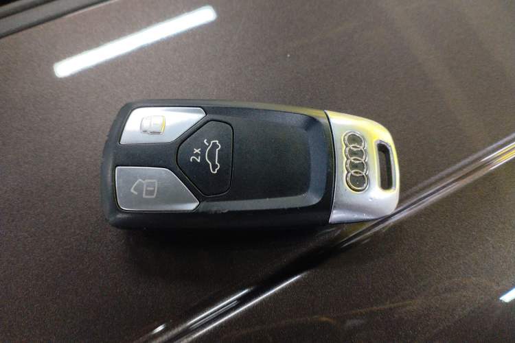 Used Audi A4L 2019 40 TFSI Ambition China VI