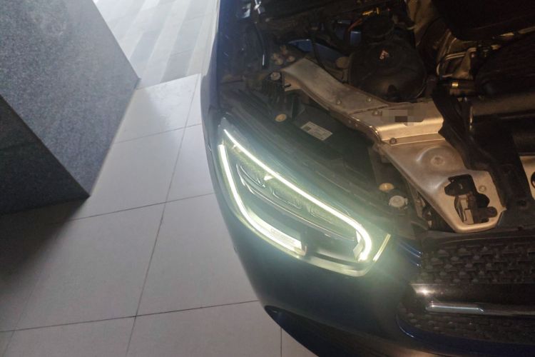 Used Mercedes-Benz GLC Coupe 2020 GLC 260 4MATIC Coupe SUV
