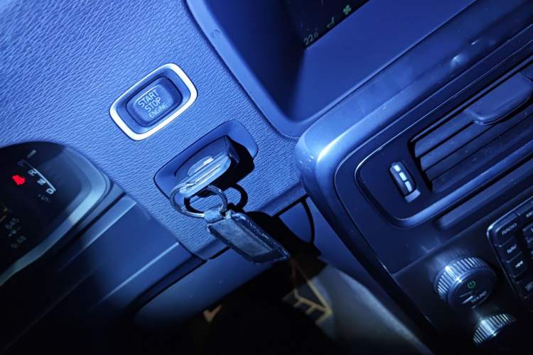 Used Volvo V60 2016 T5 Zhiya Edition