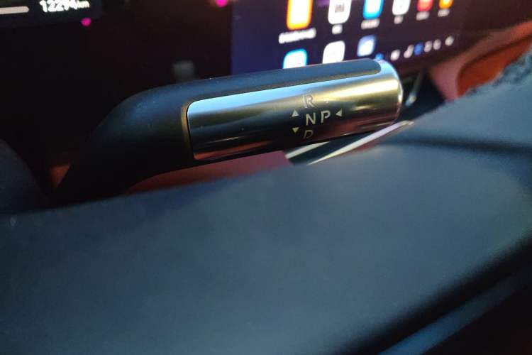 Used Hima AITO M8 2025 Extended-Range Max+ Version 53.4 kWh 6-Seater Edition
