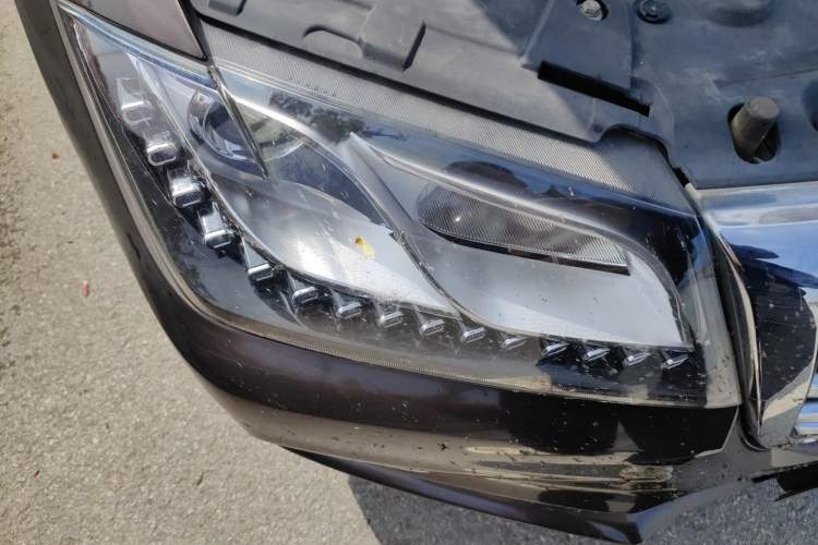 Used Haval H2 2014 1.5T Manual Two-Wheel Drive Elite Edition Right Front Headlight