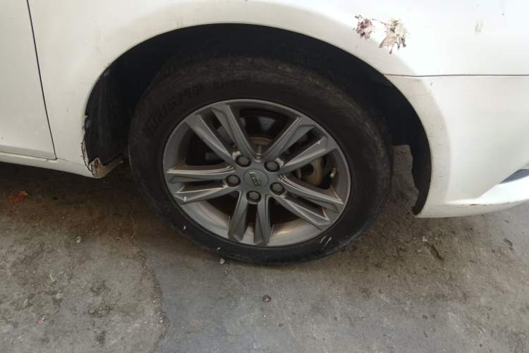 Used Geely Auto Emgrand 2016 Sedan 1.5L Manual Upward Edition