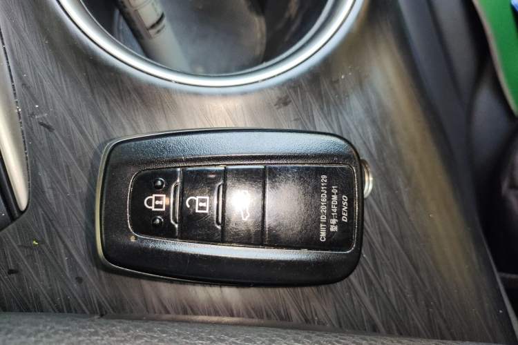 Used Toyota Camry 2023 2.0G Luxury Edition