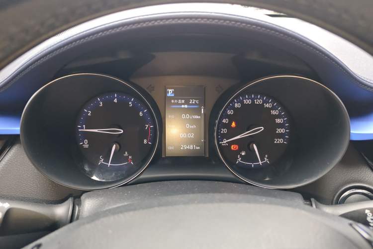 Used Toyota IZOA 2018 2.0L Yichi Version China VI Standard