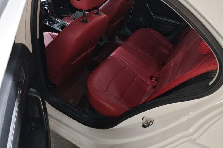 Used Volkswagen Lamando 2017 230TSI DSG Fashion Edition