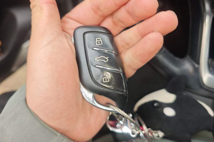 Used Roewe RX5 eMAX 2020 500 PHEV Smart Cabin Flagship Edition Vehicle Key