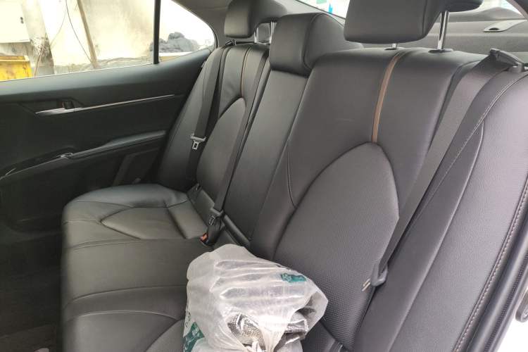 Used Toyota Camry 2023 2.0G Luxury Edition