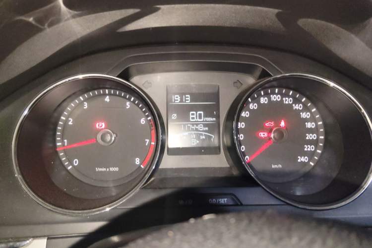 Used Volkswagen Bora 2015 Value Edition 1.6L Manual Fashionable Style
