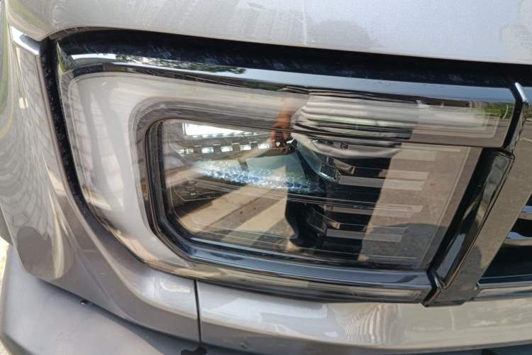 Used BAIC Off-Road BJ40 2024 2.0T All-New Urban Hunter Edition Chivalrous Style
