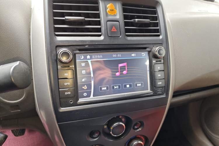 Used Nissan Sunny 2015 1.5XE Manual Comfort Edition
