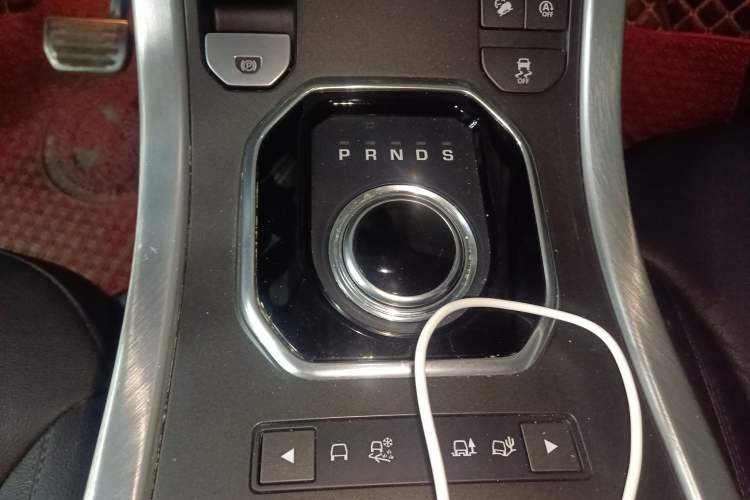 Used Land Rover Range Rover Evoque 2018 240 PS SE Smart Brilliance Edition
