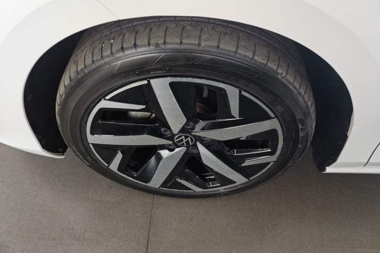 Used Volkswagen Lamando 2023 Lavida L 280TSI DSG Cool & Spicy Edition
