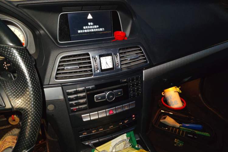 Used Mercedes-Benz E-Class 2014 E 200 Coupe Audio And AC Panel