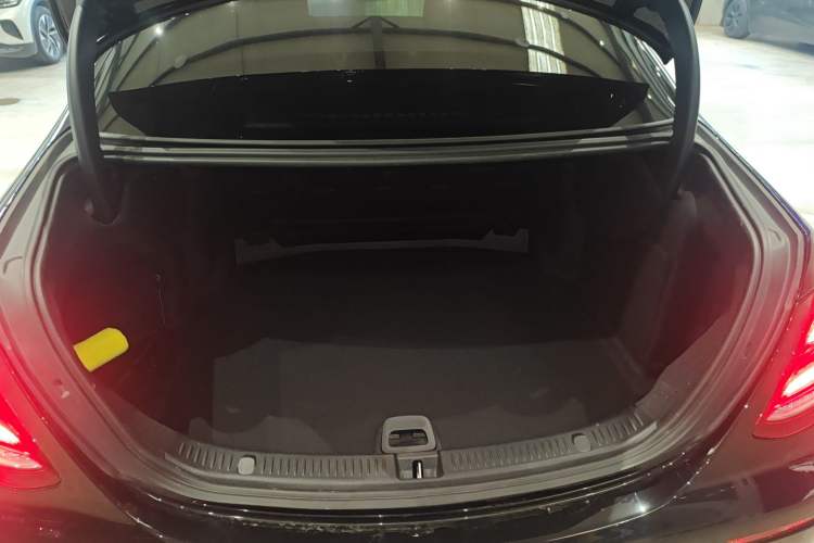 Used Mercedes-Benz E-Class 2020 Facelift E 300 L Stylish Edition
